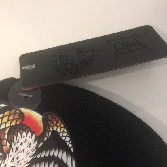 ED HARDY Unisex Beanie Hat Tuque Size O/S - Picture 2 of 7